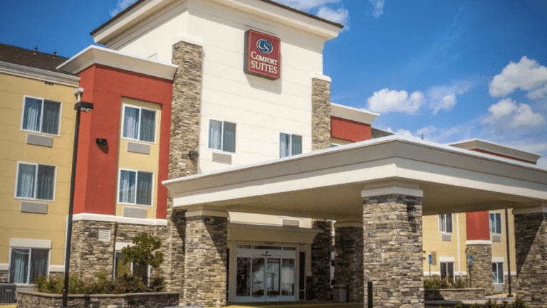 Comfort Suites