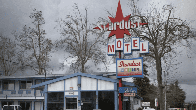 Stardust Motel