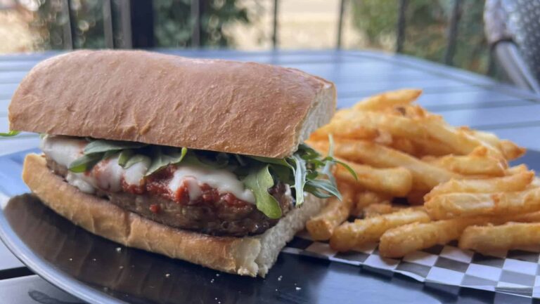 Riddick’s Sports Pub