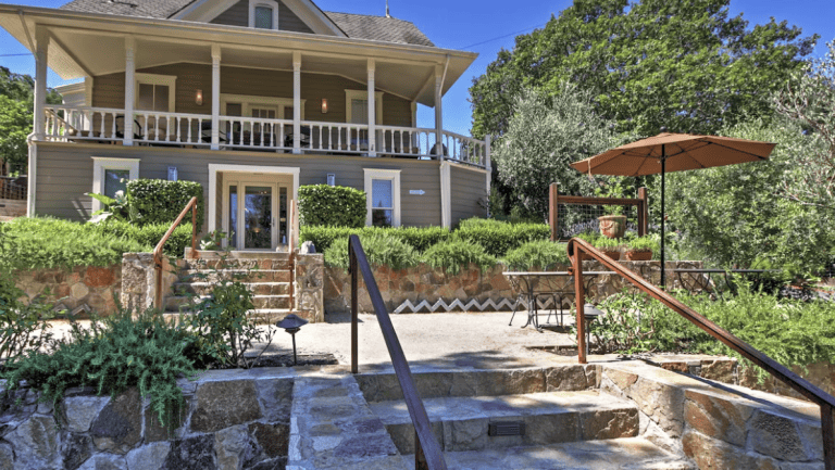 Luxury Calistoga Home w/Pool